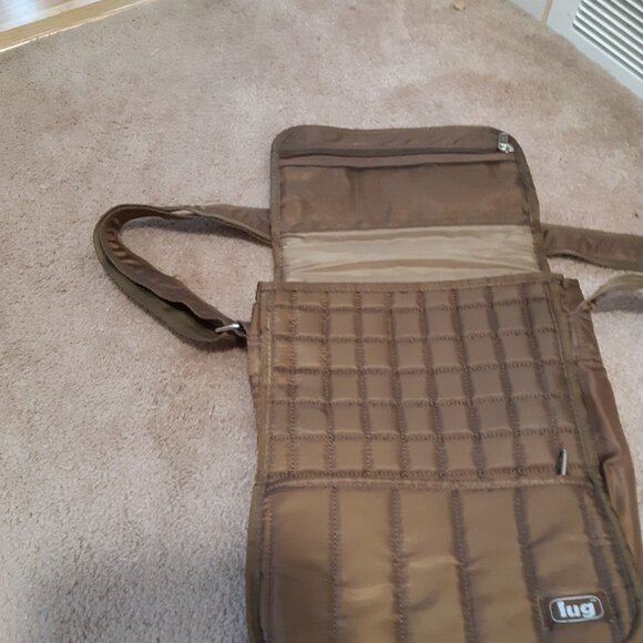 Lug Crossbody Bag - Picture 11 of 14